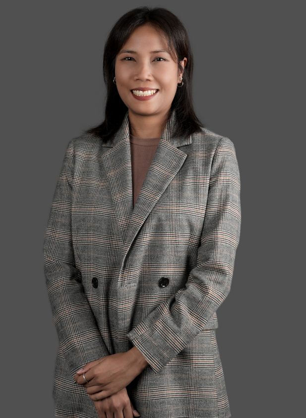 SAYAMON KHUANNIYOM(玮琳)  泰语外教