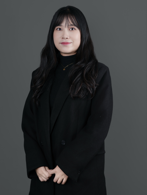 邓小卉 朝鲜语专业 副教授