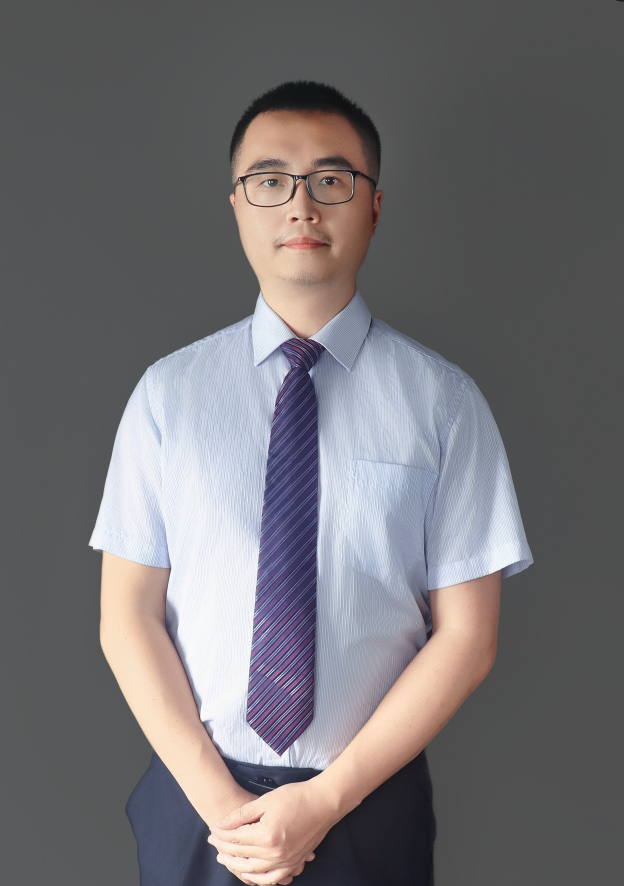 杨净宇  日语专业教师